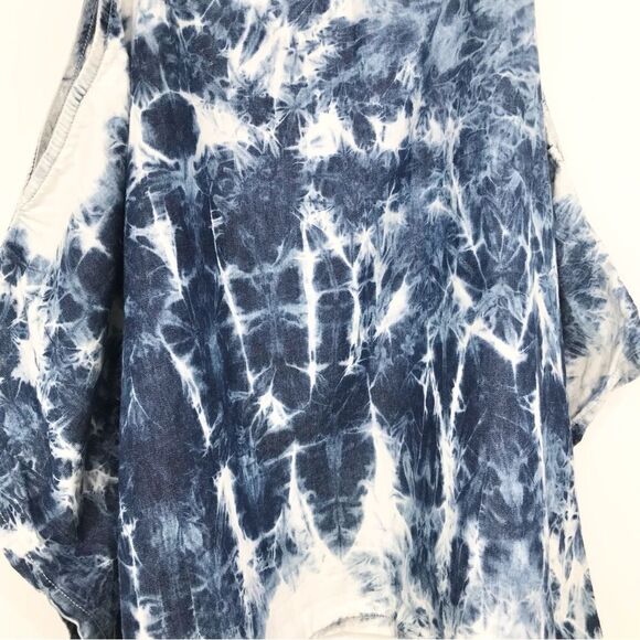 Hippie Laundry Blue White Tie Dye Rectangular Drape Batwing Tank Top - Picture 9 of 11